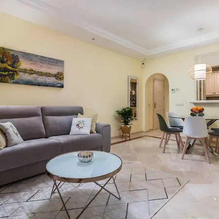 Apartamento 3 Bedroom--beach--pool--sauna--gym